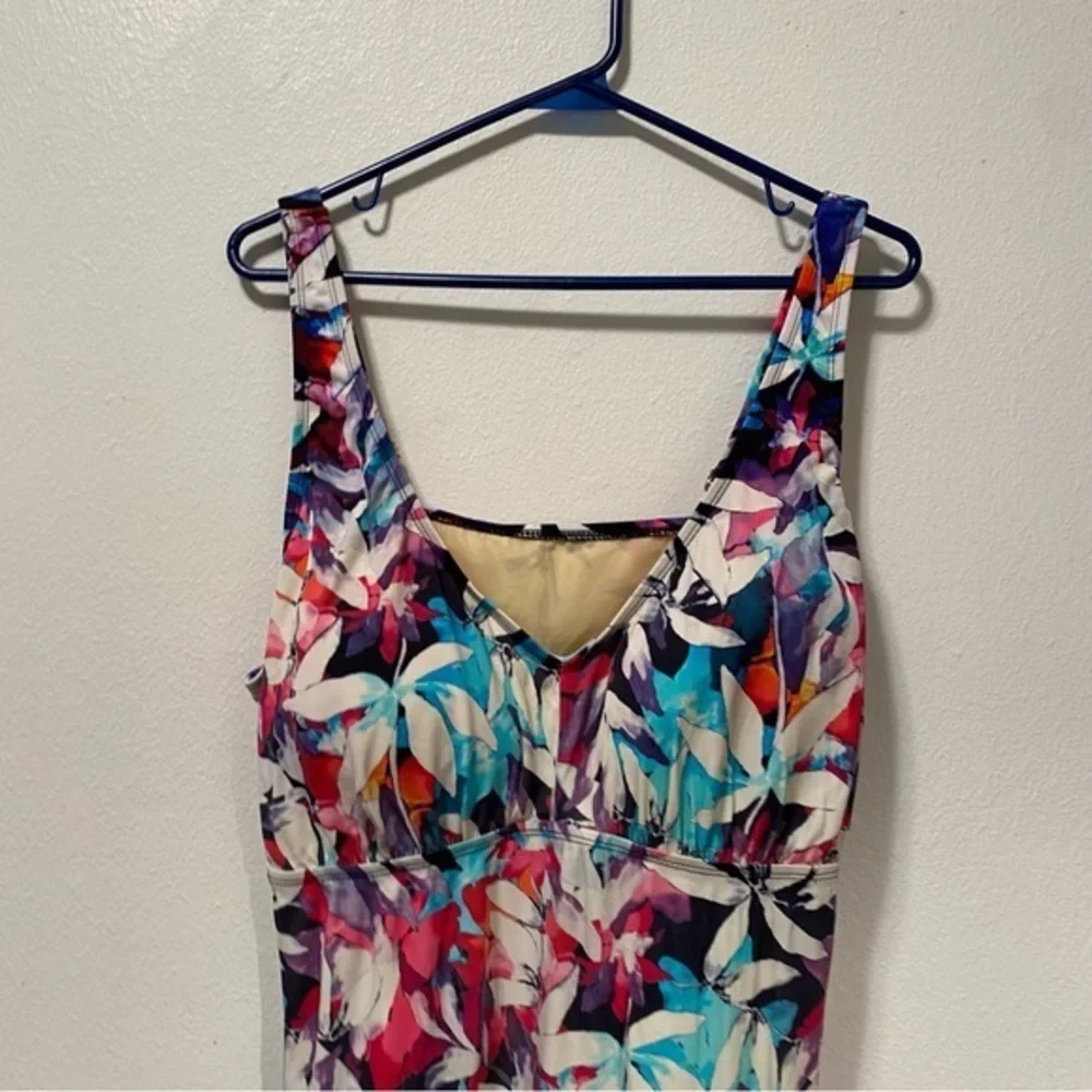 Swim Suit‎ For All Women’s Size 22 Top Multi Colors Adjustable Straps